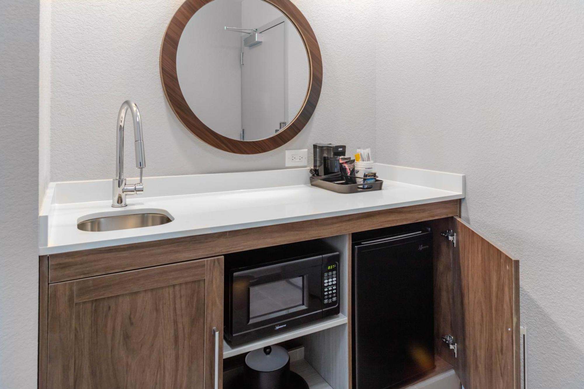 Hampton Inn & Suites Indianapolis West Speedway エクステリア 写真