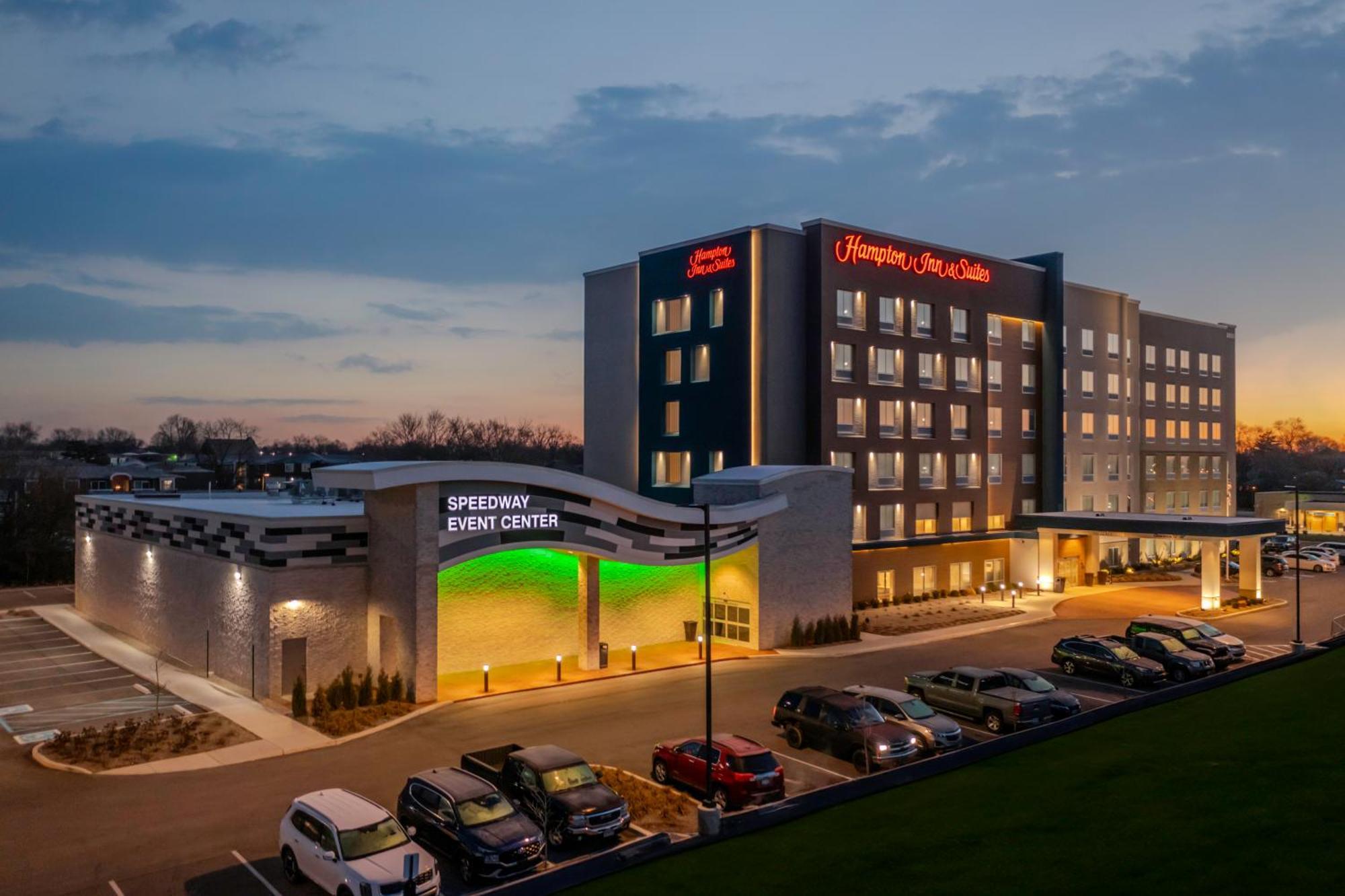 Hampton Inn & Suites Indianapolis West Speedway エクステリア 写真