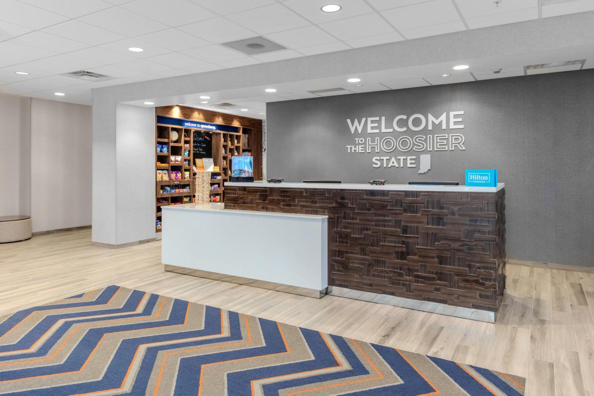 Hampton Inn & Suites Indianapolis West Speedway エクステリア 写真