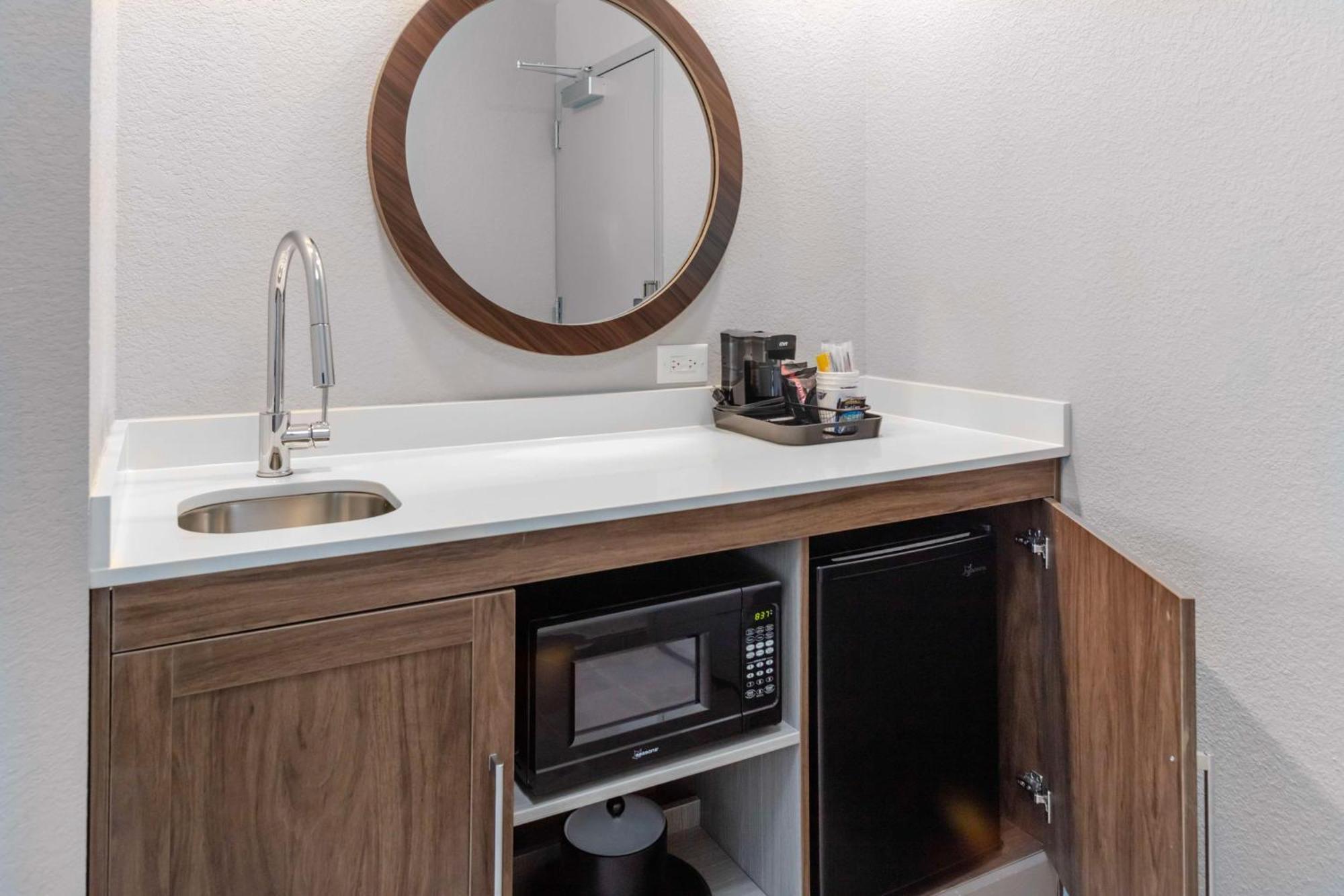 Hampton Inn & Suites Indianapolis West Speedway エクステリア 写真