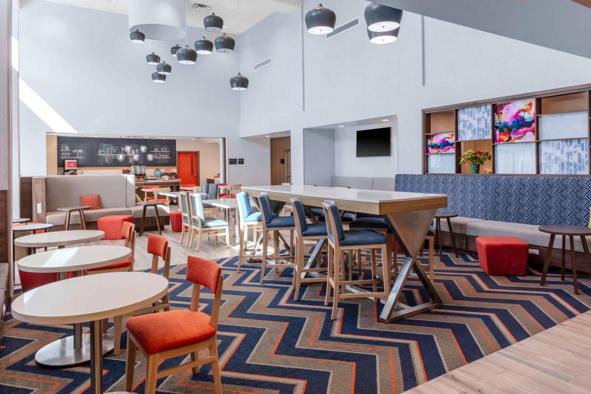 Hampton Inn & Suites Indianapolis West Speedway エクステリア 写真